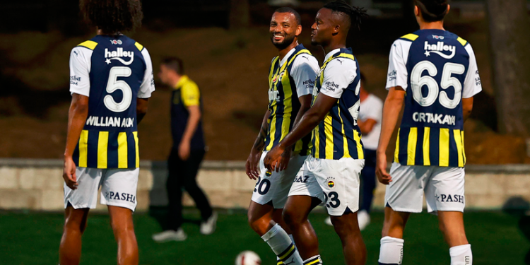 Fenerbahçe, yeni sezon hazırlıkları kapsamında Gençlerbirliği ile oynadığı maçtan 5-0 galip ayrıldı.