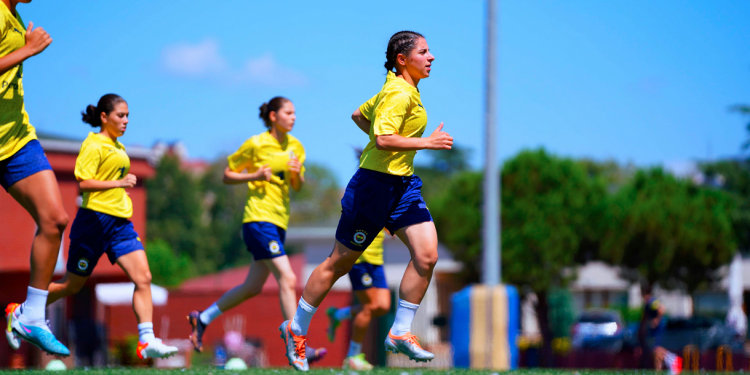 Fenerbahçe Petrol Ofisi sezonu açtı