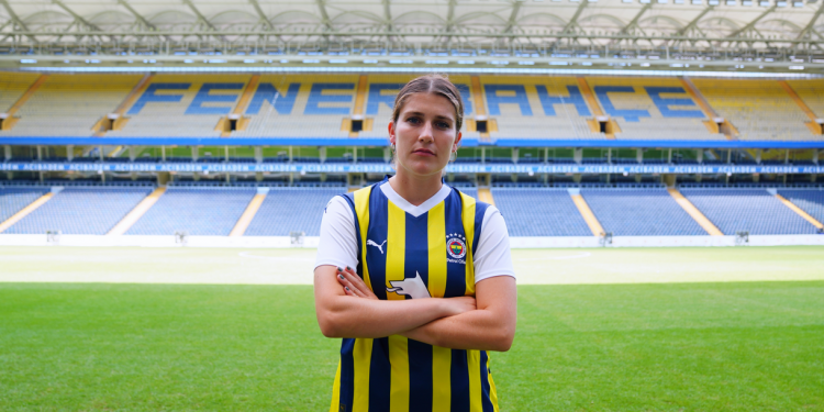 Jana Radosavljevic Fenerbahçe Petrol Ofisi'nde
