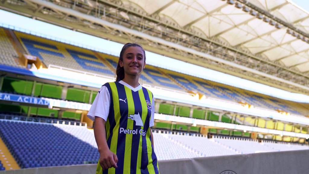 Tülin Balur Fenerbahçe Petrol Ofisi'nde