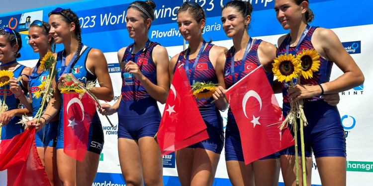 Genç kürekçilerimiz U23 Dünya Şampiyonası’nda gümüş ve bronz madalya kazandı