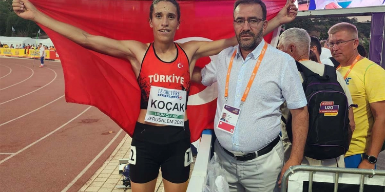Fenerbahçeli milli atlet Dilek Koçak
