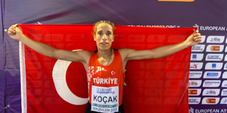 Fenerbahçeli milli atlet Dilek Koçak