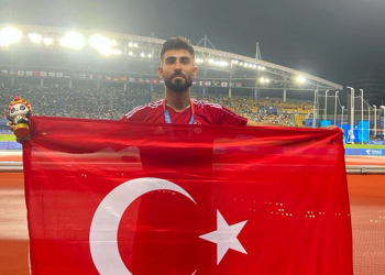 Fenerbahçeli milli atlet Sezgin Ataç