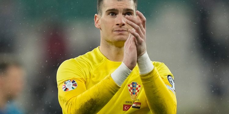 Fenerbahçe Dominik Livakovic'i duyurdu