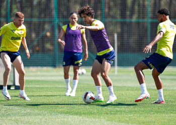 Fenerbahçe, Twente ile oynanacak rövanş maçının hazırlıklarına başladı