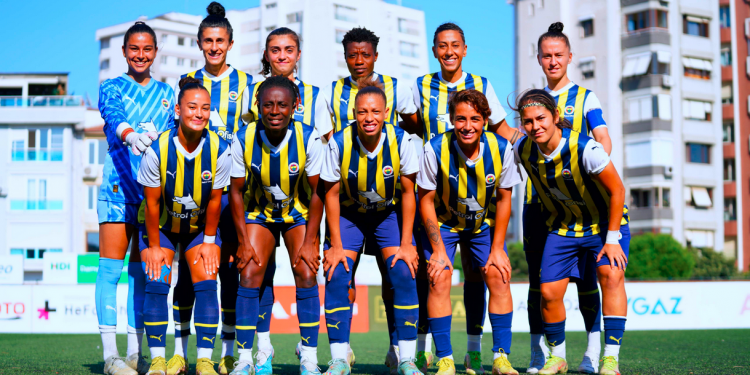 Fenerbahçe Kadın Futbol Takımı