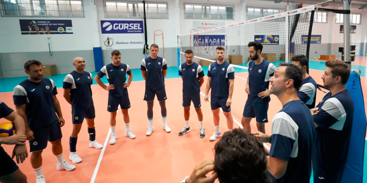Fenerbahçe Erkek Voleybol Takımımız sezonu açtı