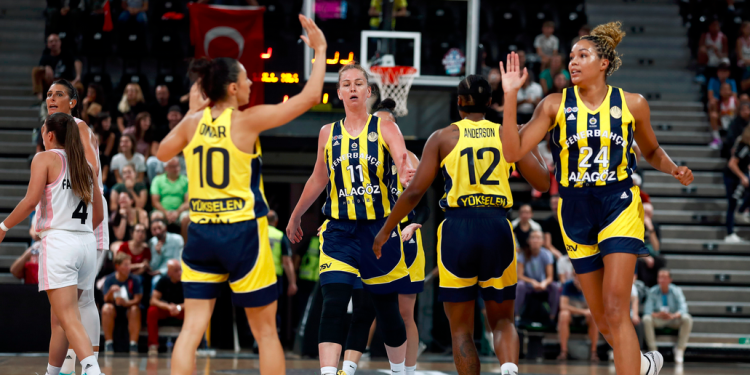 Fenerbahçe Kadın Basketbol Takımı