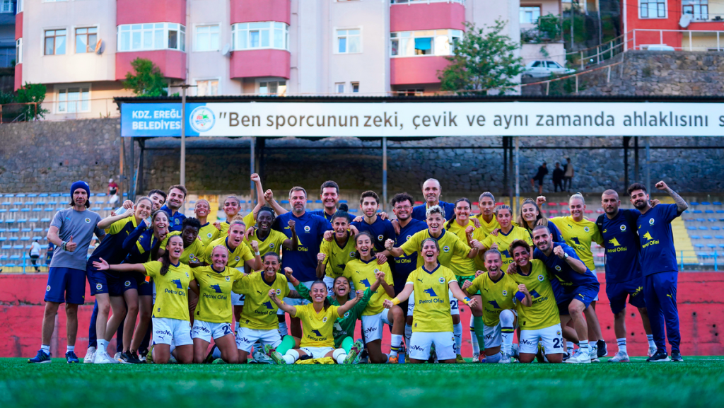 Fenerbahçe Kadın Futbol Takımı