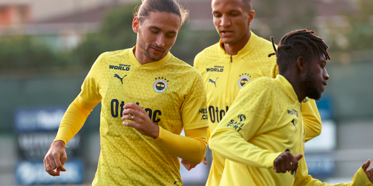 Fenerbahçe'de Hatayspor maçının hazırlıkları başladı