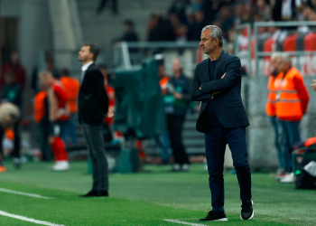 Fenerbahçe Teknik Direktörü İsmail Kartal