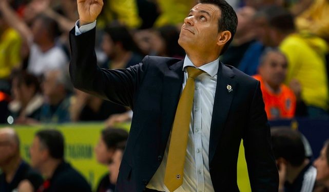 Fenerbahçe Erkek Basketbol Takımı Başantrenörü Dimitris Itoudis