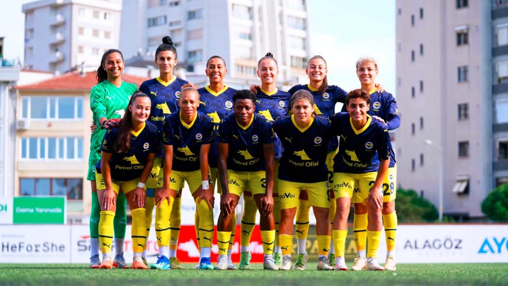 Fenerbahçe Kadın Futbol Takımı