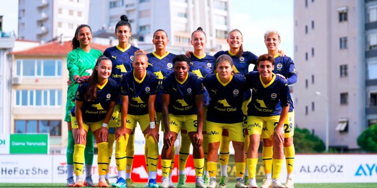 Fenerbahçe Kadın Futbol Takımı