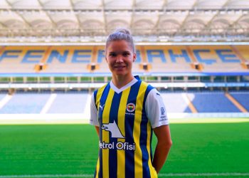 Olga Sevcova Fenerbahçe Petrol Ofisi'nde
