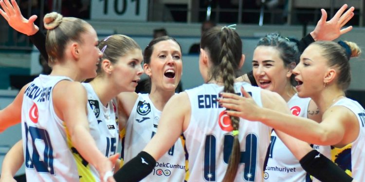 Fenerbahçe Kadın Voleybol Takımı