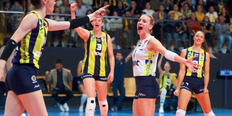 Fenerbahçe Kadın Voleybol Takımı