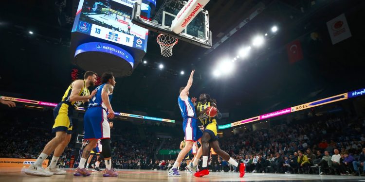 Anadolu Efes - Fenerbahçe Beko