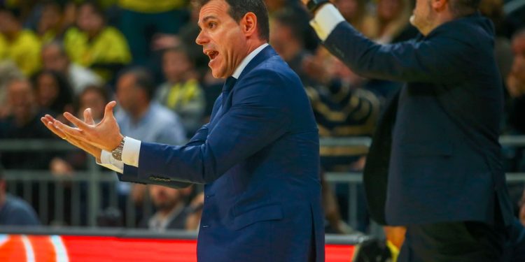 Fenerbahçe Erkek Basketbol Takımı Başantrenörü Dimitris Itoudis