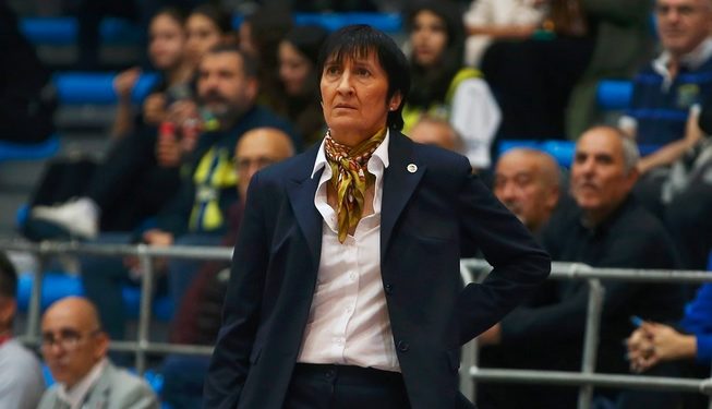 Fenerbahçe Kadın Basketbol Takımı Başantrenörü Valérie Garnier