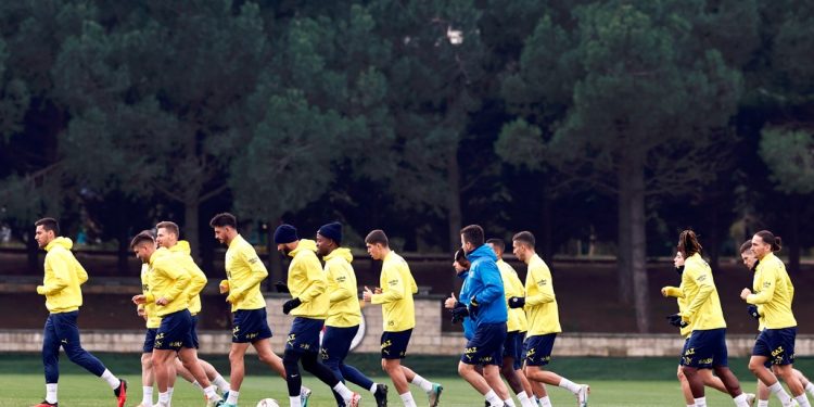 Fenerbahçe'de Kayserispor maçının hazırlıkları başladı