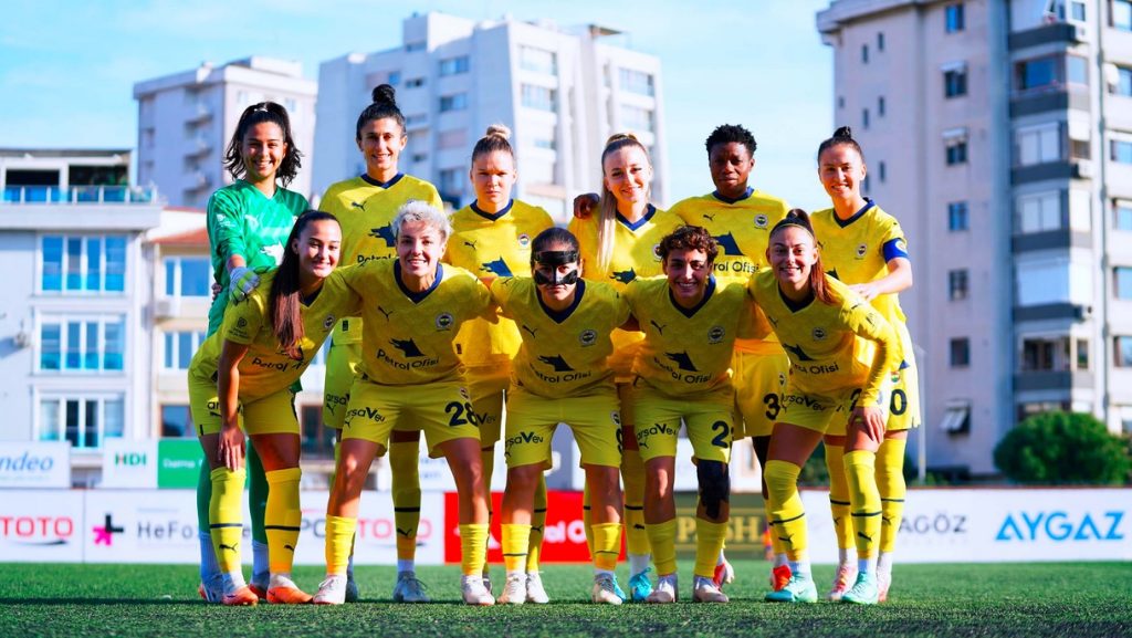 Fenerbahçe Kadın Futbol Takımı