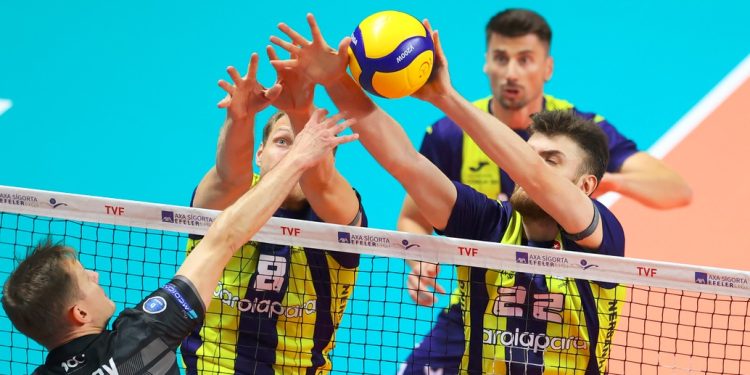 Fenerbahçe Parolapara - Bursa Büyükşehir Belediye Spor