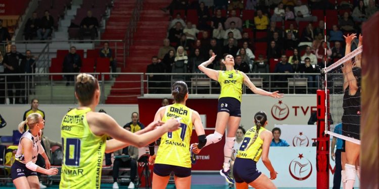 Fenerbahçe Kadın Voleybol Takımı
