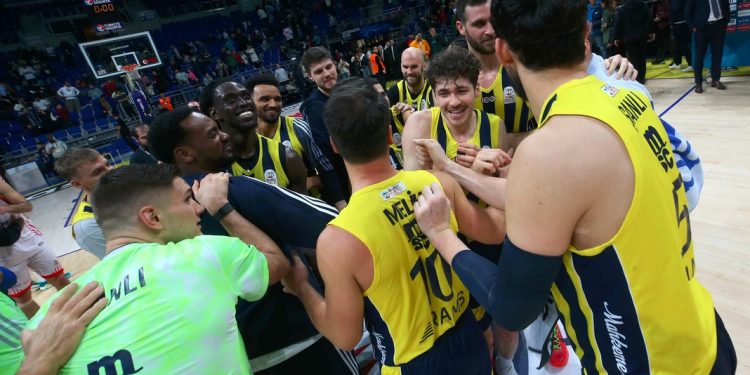 Fenerbahçe Erkek Basketbol Takımı