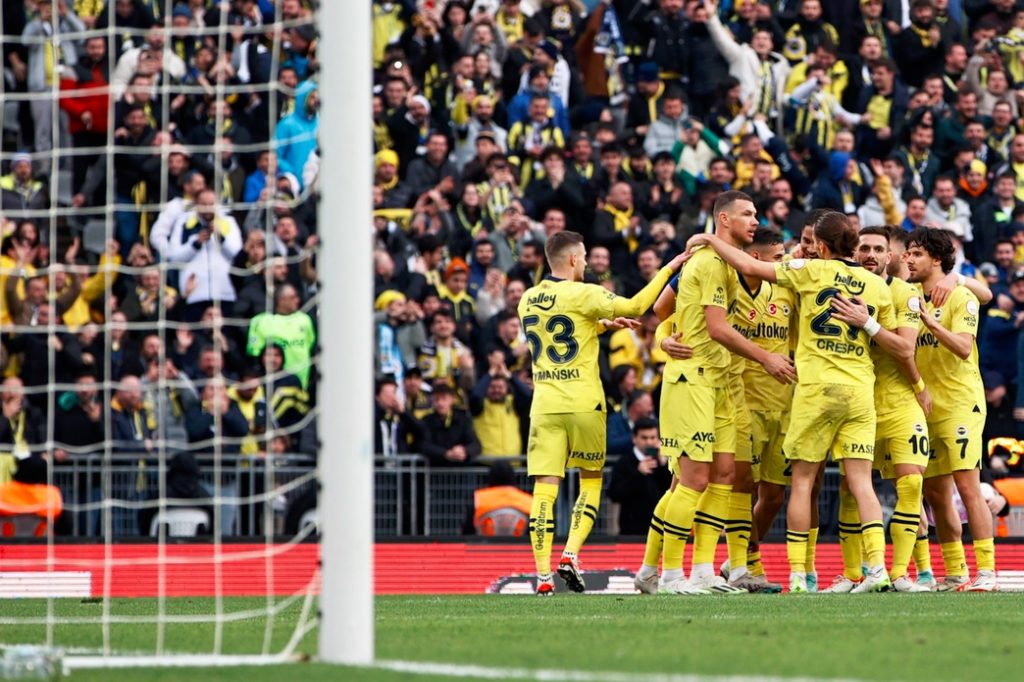 Fenerbahçe Futbol Takımı