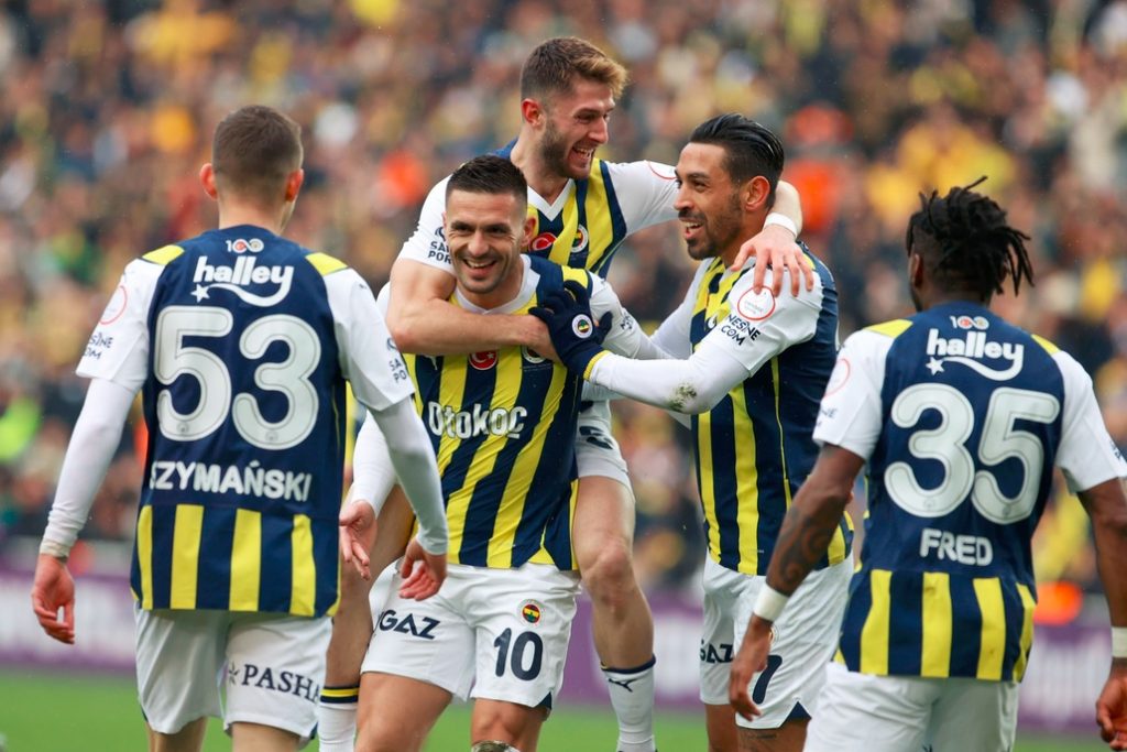 Fenerbahçe Futbol Takımı