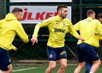 Fenerbahçe'de Samsunspor maçı hazırlıkları başladı