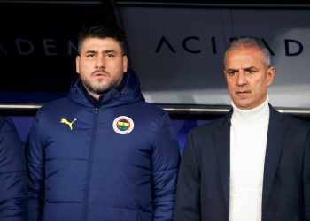 Fenerbahçe Teknik Direktörü İsmail Kartal