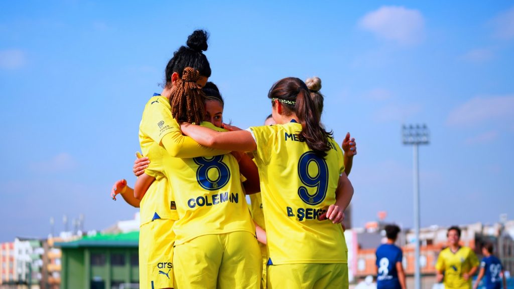 Fenerbahçe Kadın Futbol Takımı