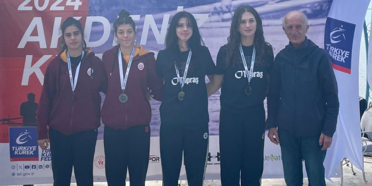 Kürekçilerimizden Akdeniz Kupası'nda çifte şampiyonluk