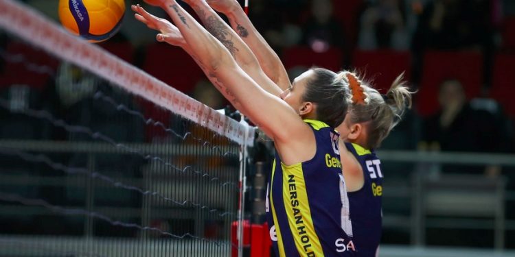 Fenerbahçe Kadın Voleybol Takımı