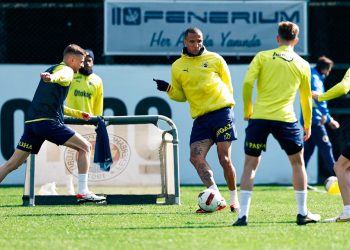 Fenerbahçe'de Kasımpaşa maçı hazırlıkları başladı