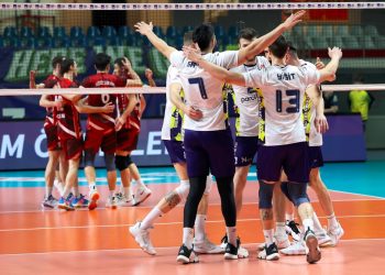 Fenerbahçe Parolapara, Kupa Voley’de adını yarı finale yükseldi