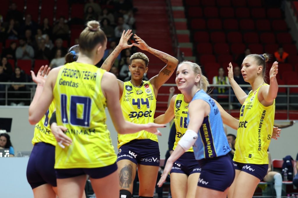 Fenerbahçe Kadın Voleybol Takımı