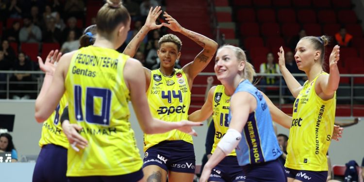 Fenerbahçe Kadın Voleybol Takımı