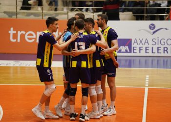 Bursa Büyükşehir Belediyespor 1-3 Fenerbahçe Parolapara