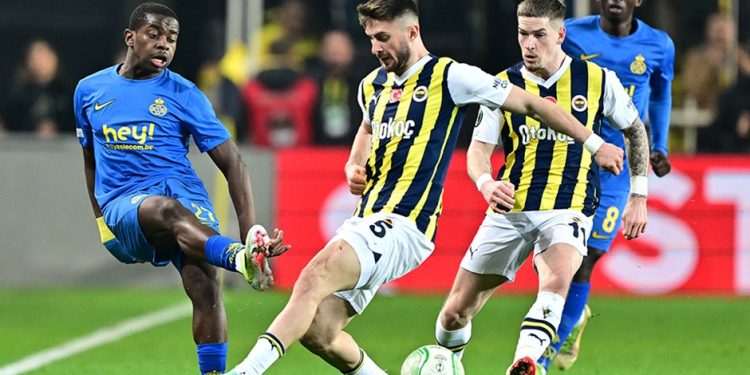Fenerbahçe, UEFA Konferans Ligi’nde çeyrek finale yükseldi