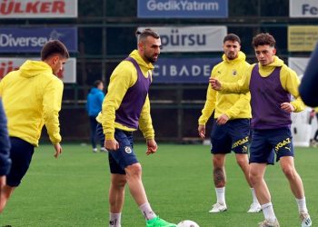 Fenerbahçe'de Trabzonspor maçı hazırlıkları başladı