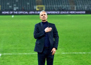 Fenerbahçe Teknik Direktörü İsmail Kartal