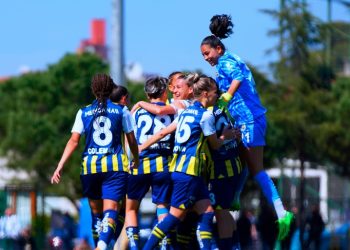 Fenerbahçe Kadın Futbol Takımı