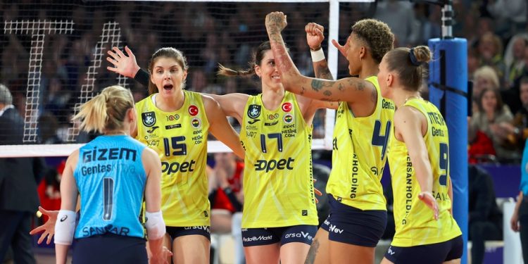 Fenerbahçe Kadın Voleybol Takımı