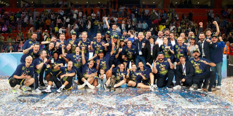 Fenerbahçe Alagöz Holding Avrupa Şampiyonu Oldu