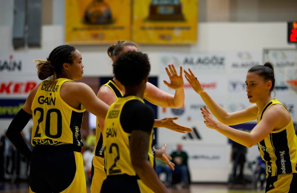 Fenerbahçe Kadın Basketbol Takımı
