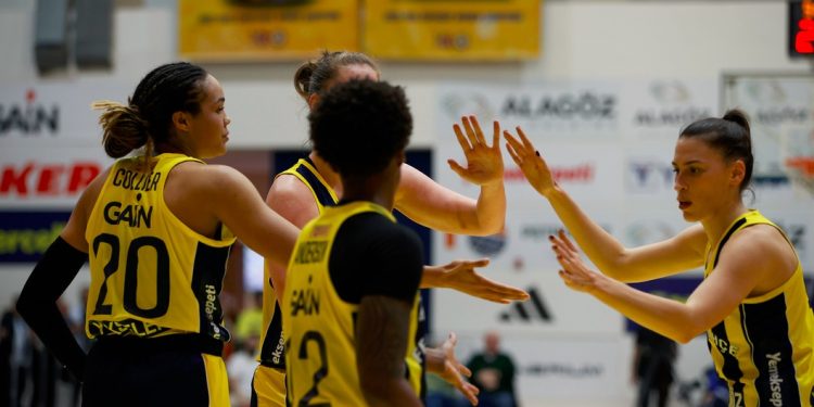 Fenerbahçe Kadın Basketbol Takımı